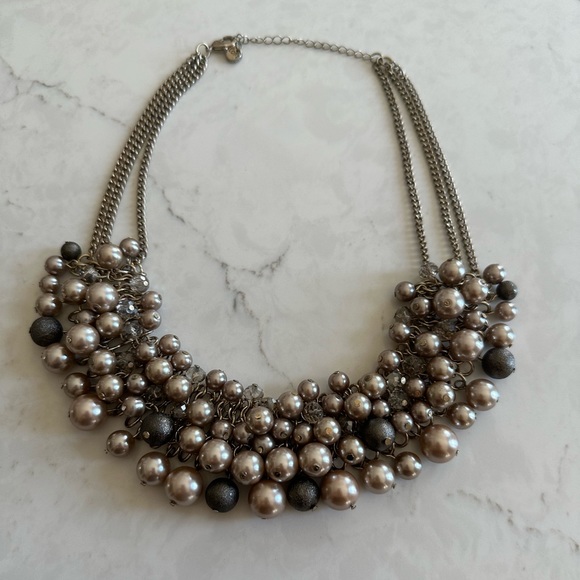 Ann Taylor Loft Necklace - Picture 1 of 2